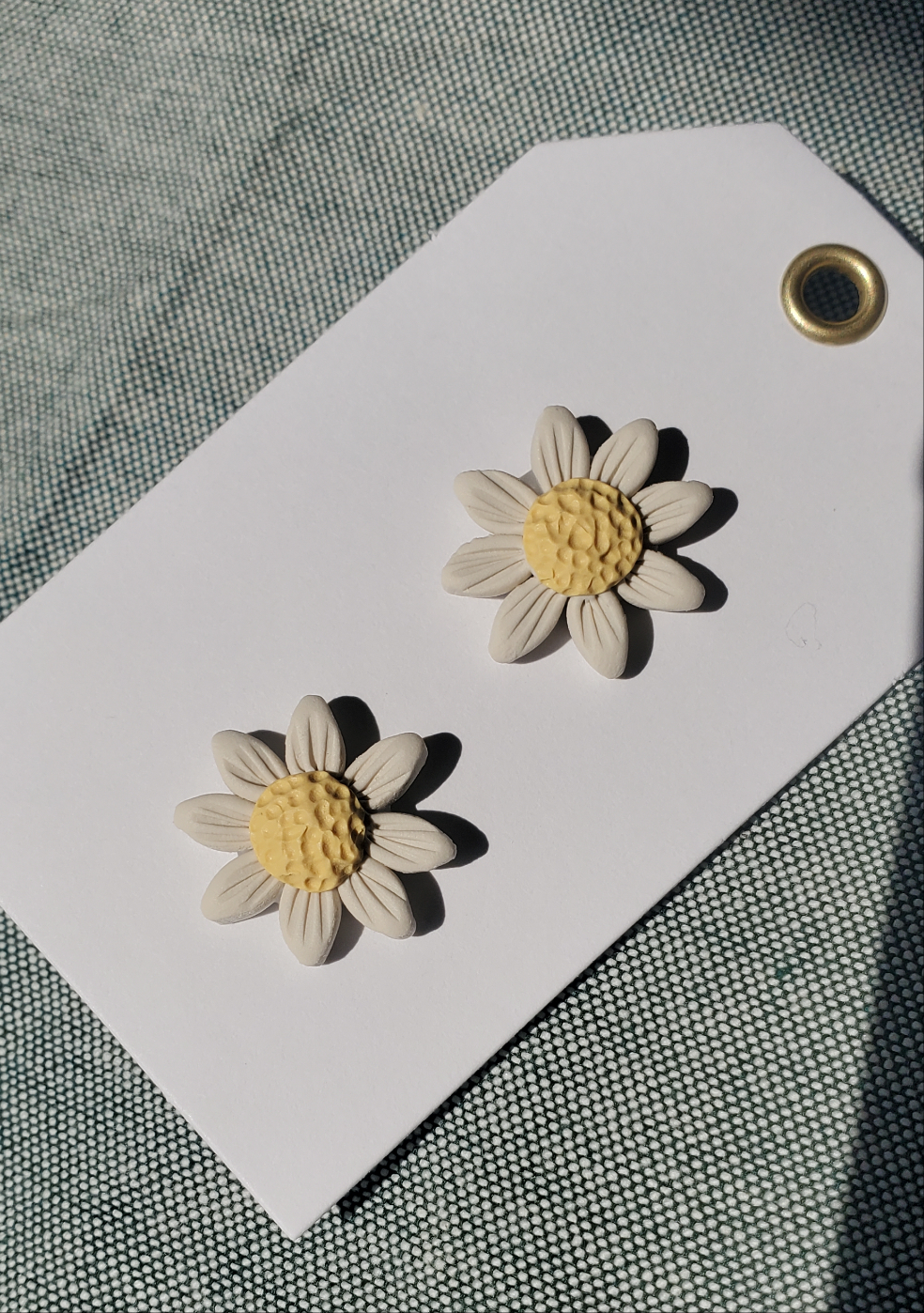 "Daisy Stud" Earrings